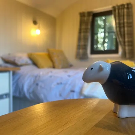 Herdie Hideaway - Shepherds Hut *